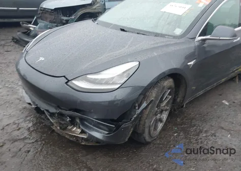 2020 Tesla Model 3 Long Range Dual Motor All-Wheel Drive z USA, uszkodzony, nr VIN 5YJ3E1EB1LF786931